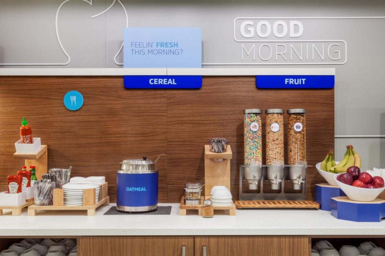 Holiday Inn Express & Suites - Austin - Manor By Ihg Esterno foto